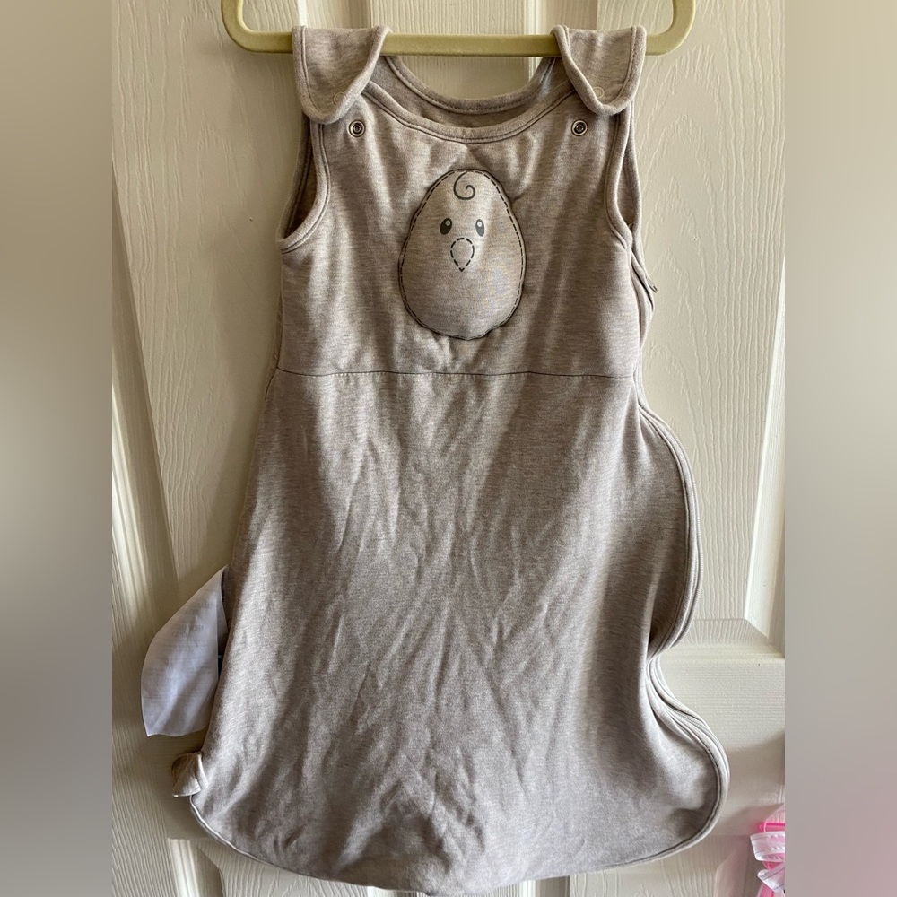 2 Nested bean Zen sack’s. Night sky & sand 6-15 months GUC